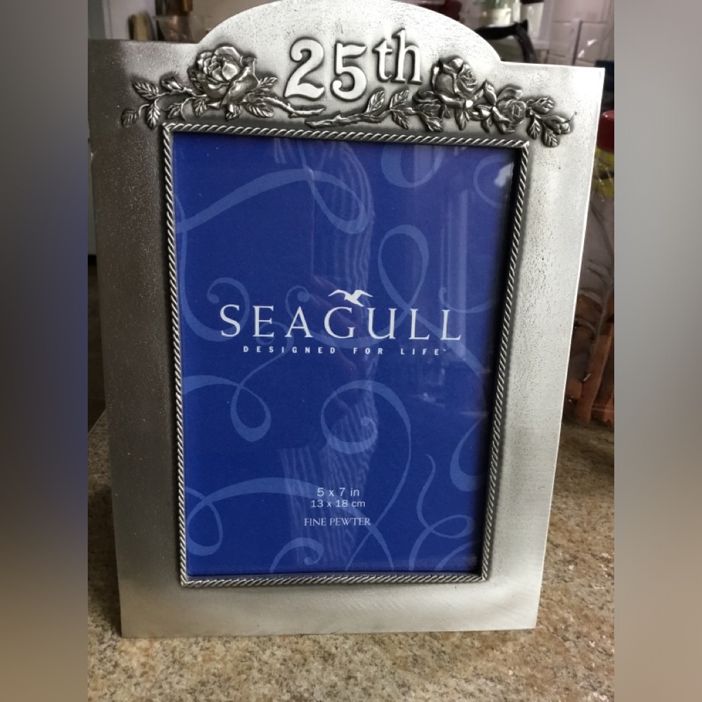 Silver 25th Anniversary SeaGull Pewter Photo Frame.